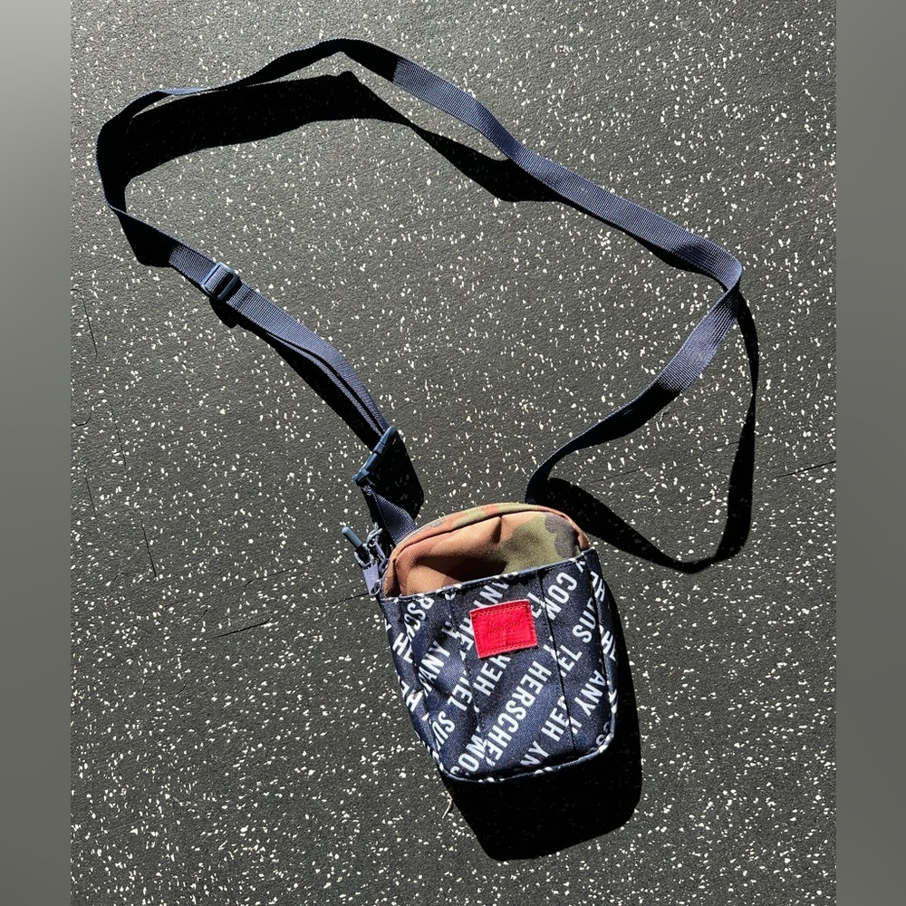 Hershel Supply Company Cruz Crossbody Shoulder Bag Camo and Navy​